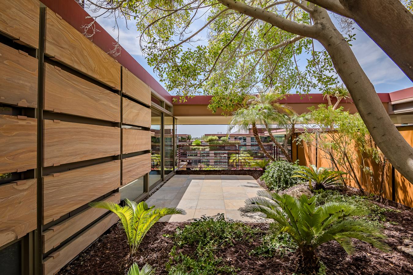 Expansive private garden patio